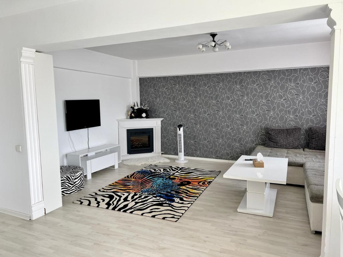 Panoramic M&M Apartment Suceava Extérieur photo