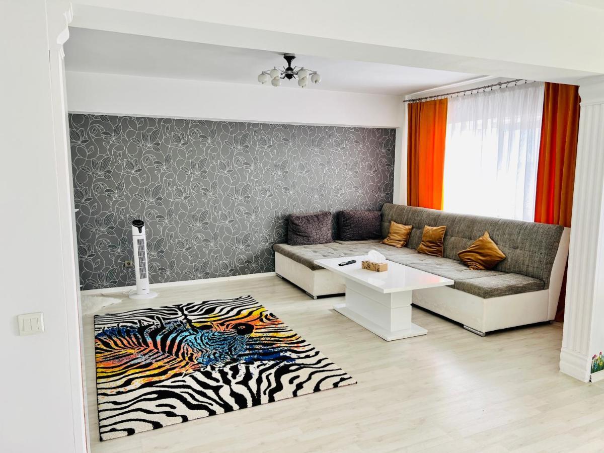 Panoramic M&M Apartment Suceava Extérieur photo